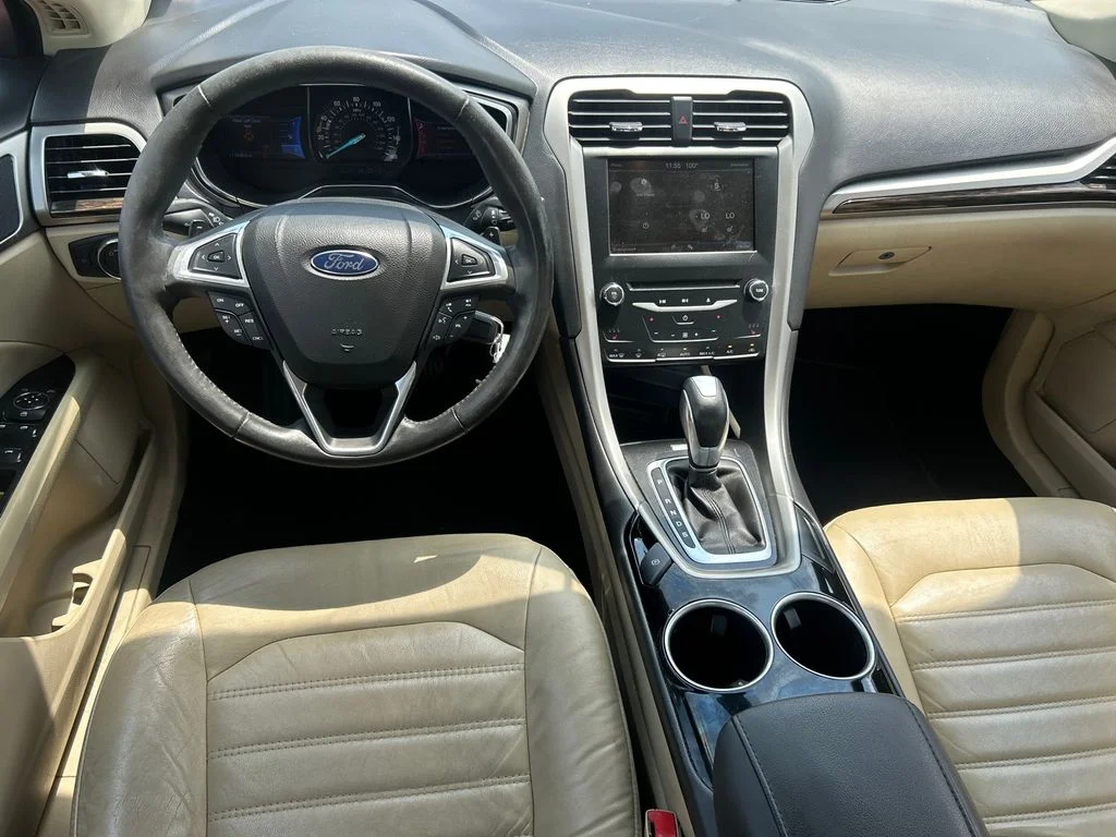 Used 2013 Red Ford SE image 22