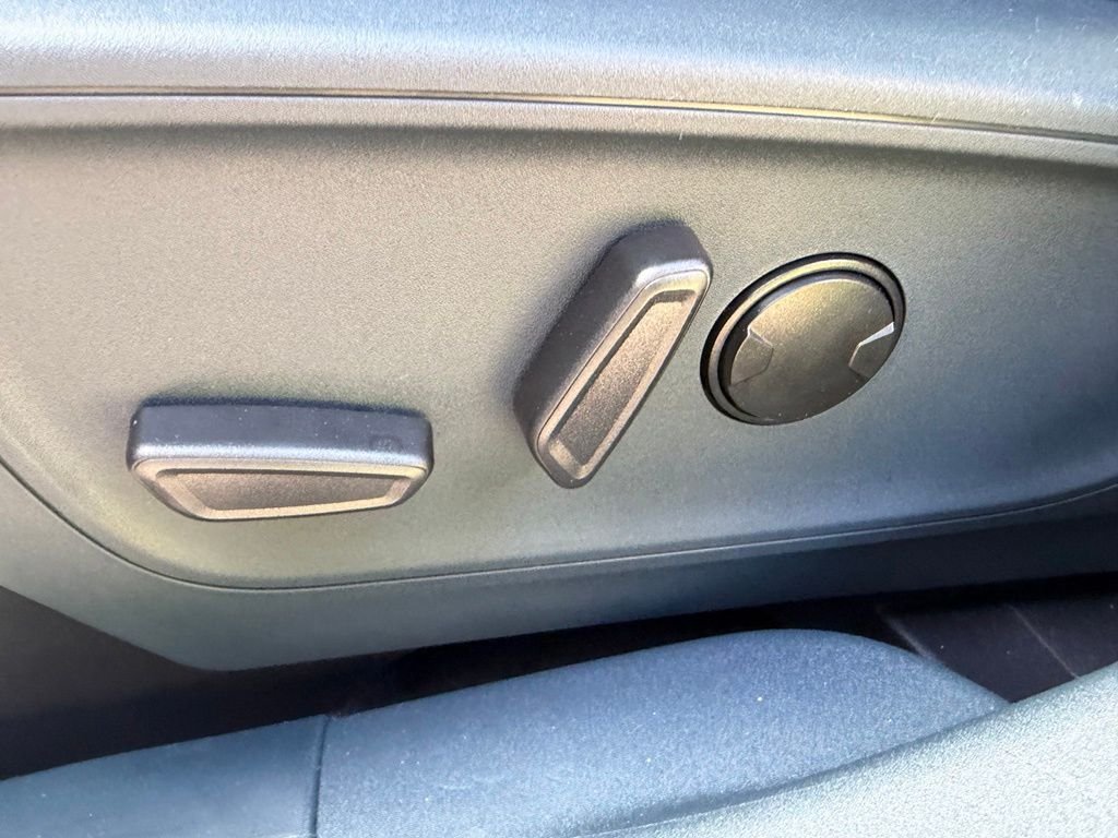 New 2026 Gray Ford Lariat image 17