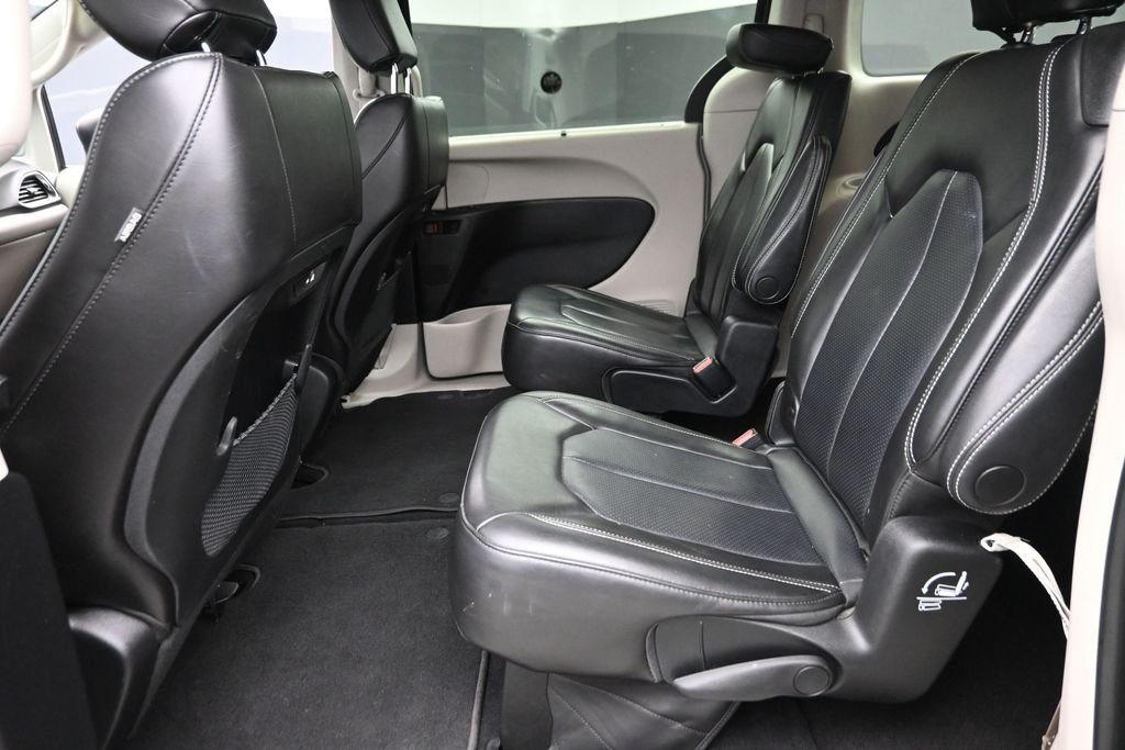 Used 2023 Gray Chrysler Touring L image 14
