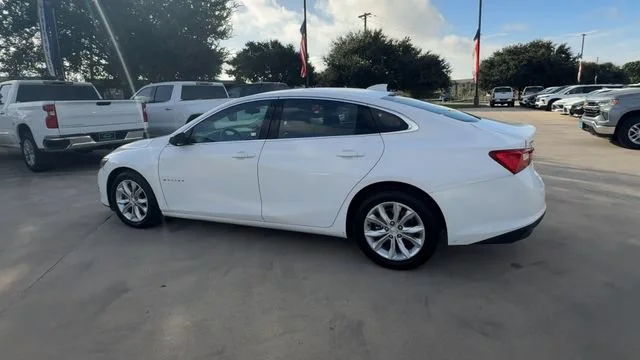 Used 2024 Summit White Chevrolet 1LT image 6