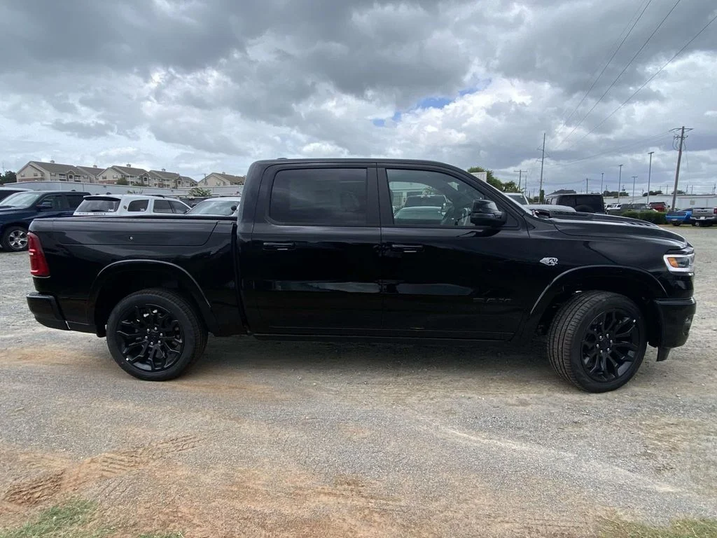 New 2026 Diamond Black Crystal Pearlcoat RAM Limited image 8