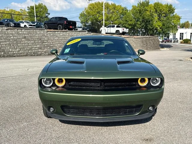 Used 2022 Green Dodge SXT image 10