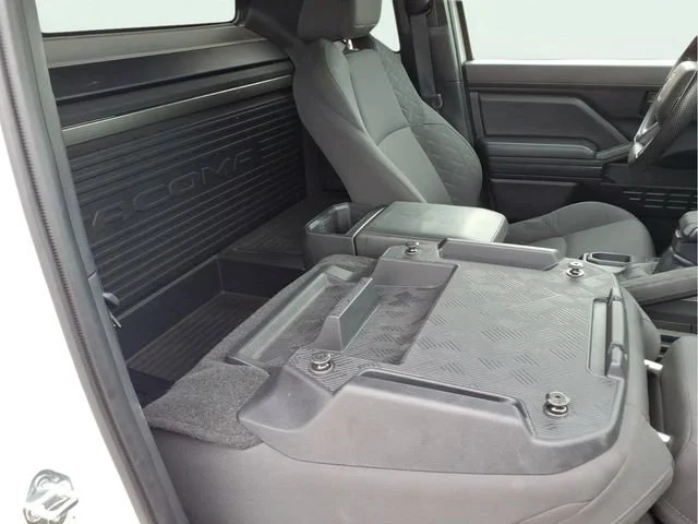 Used 2025  Toyota SR image 20