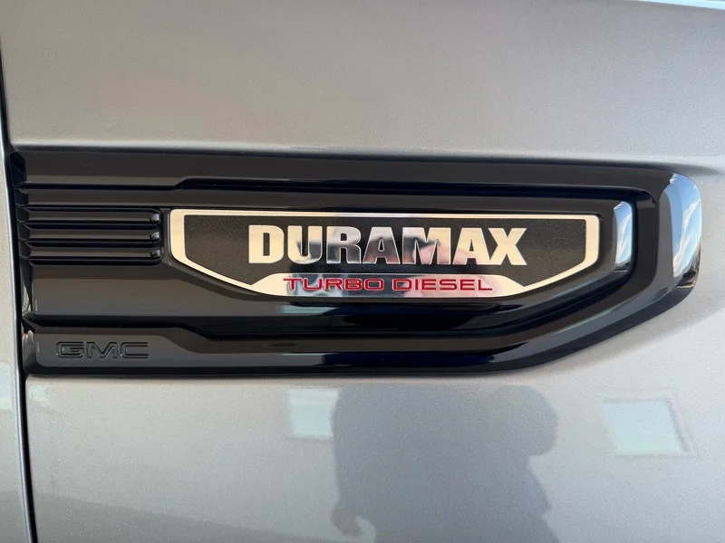 Used 2025 Sterling Metallic GMC Elevation image 30