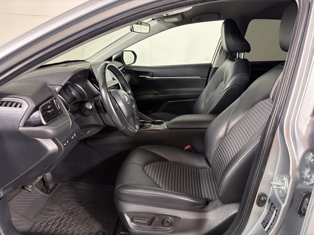 Used 2022 Silver Toyota SE image 17