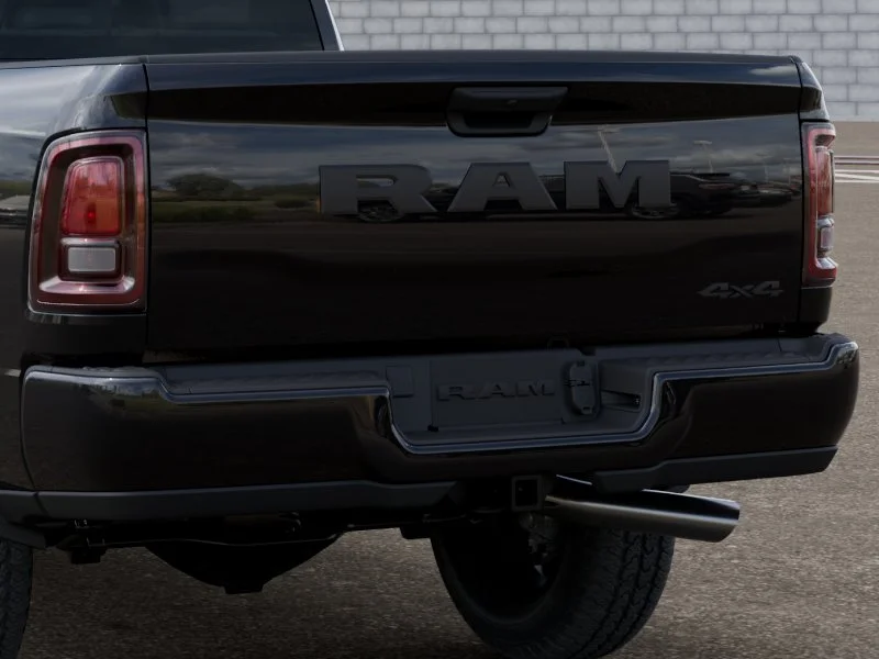 New 2026 Diamond Black Crystal Pearl-Coat Exterior Paint RAM Tradesman image 39