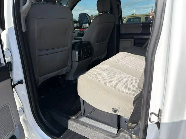 Used 2020 White Ford XLT image 7