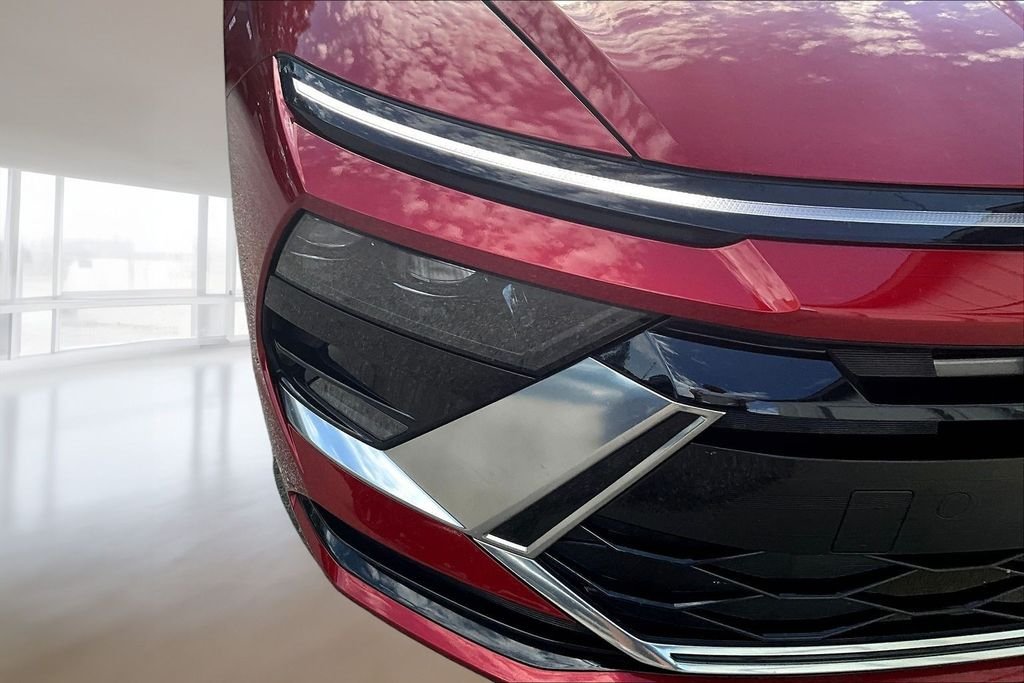 Used 2025 Ultimate red Hyundai SEL image 25