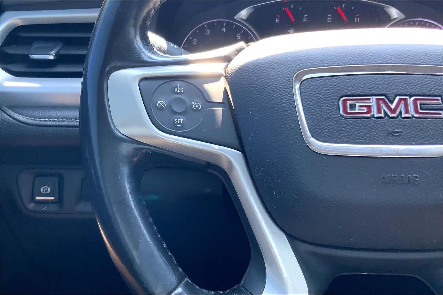 Used 2019 Summit White GMC SLE image 24