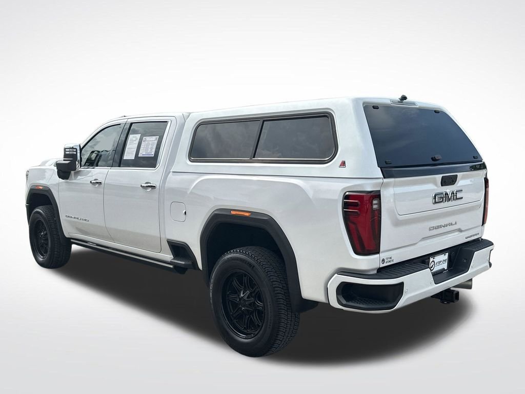 Used 2024 White GMC Denali Ultimate image 5