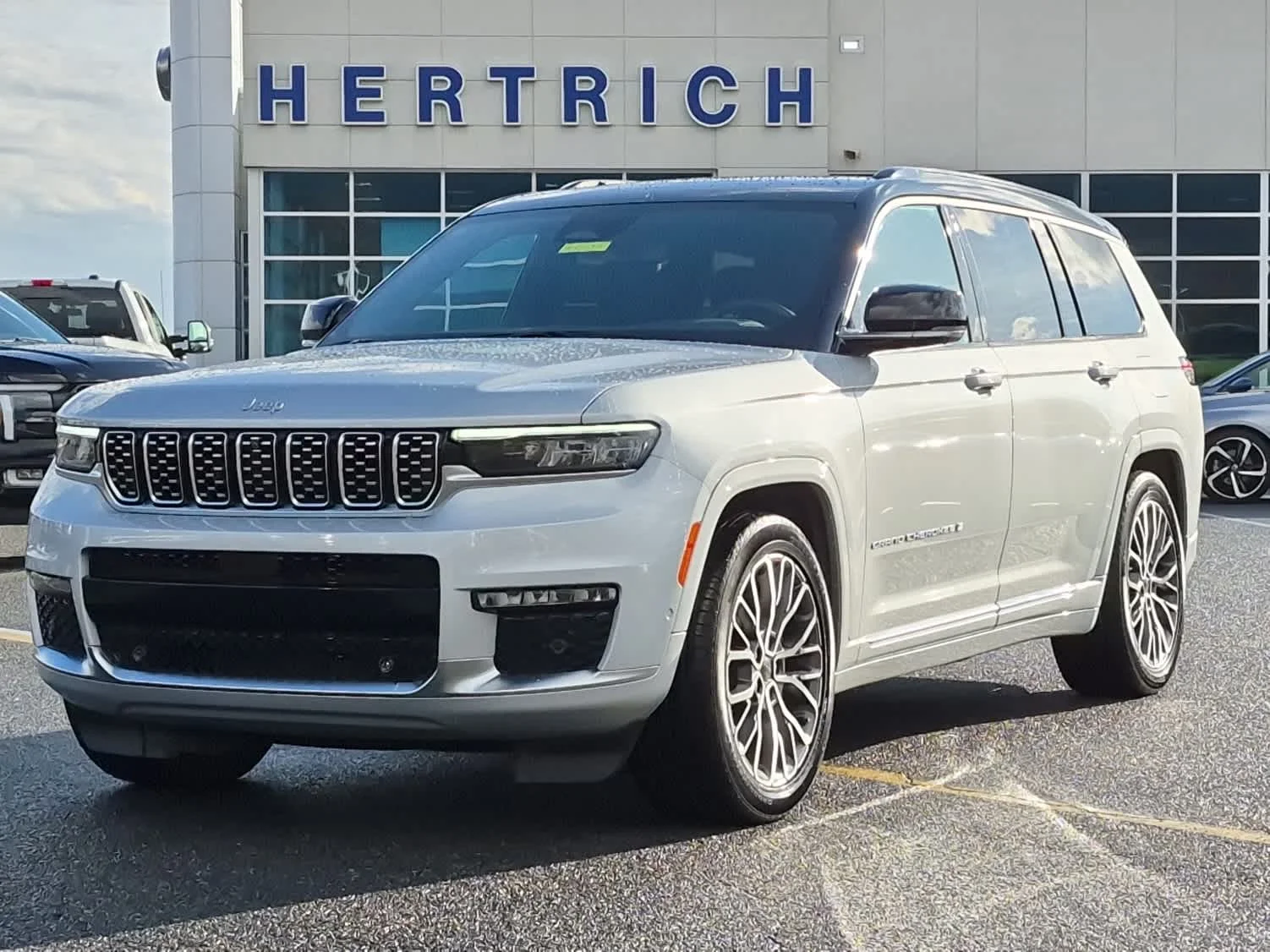 2025 Jeep Grand Cherokee L Summit Reserve