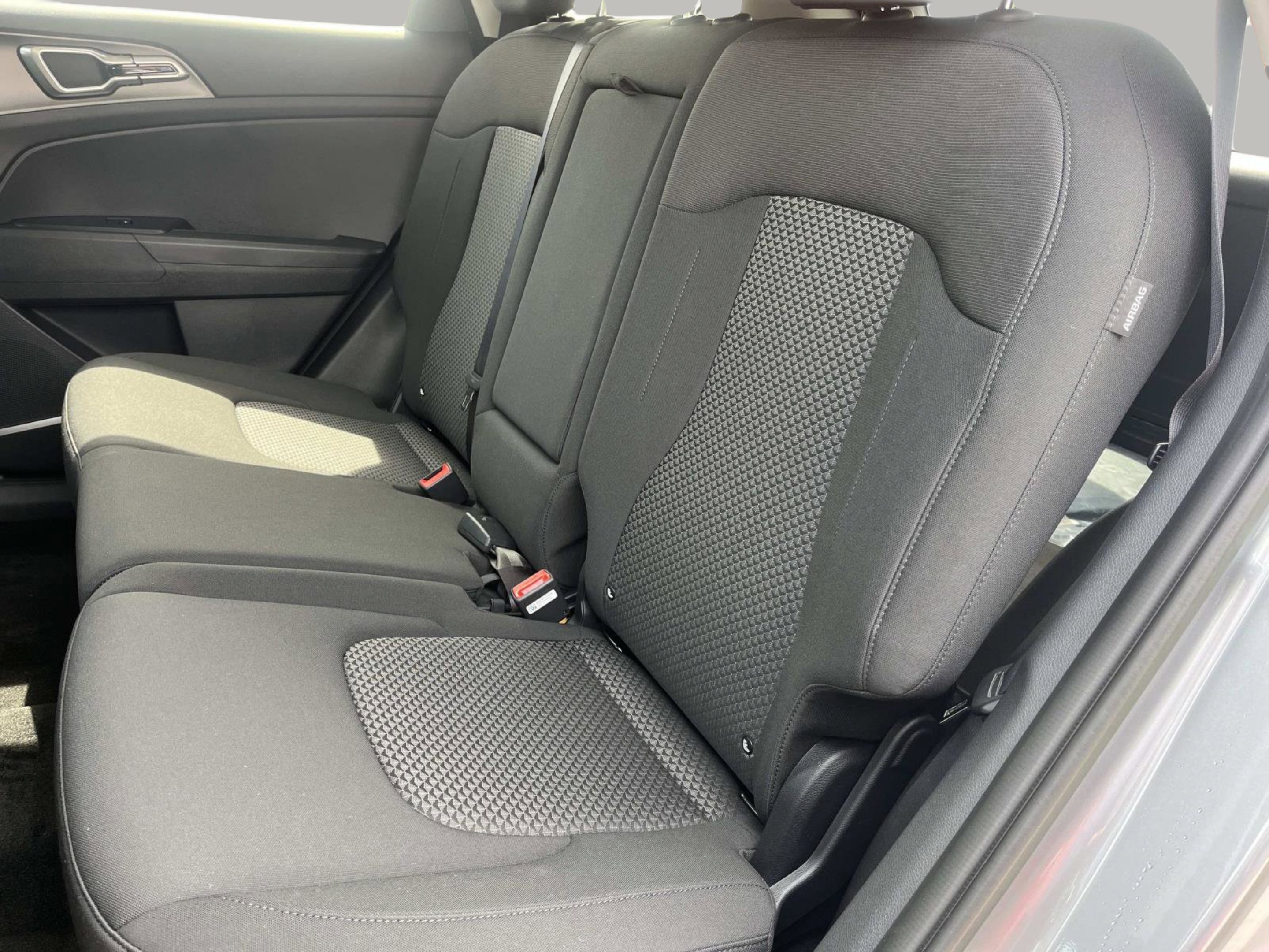 New 2026 Steel Gray Kia LX image 18
