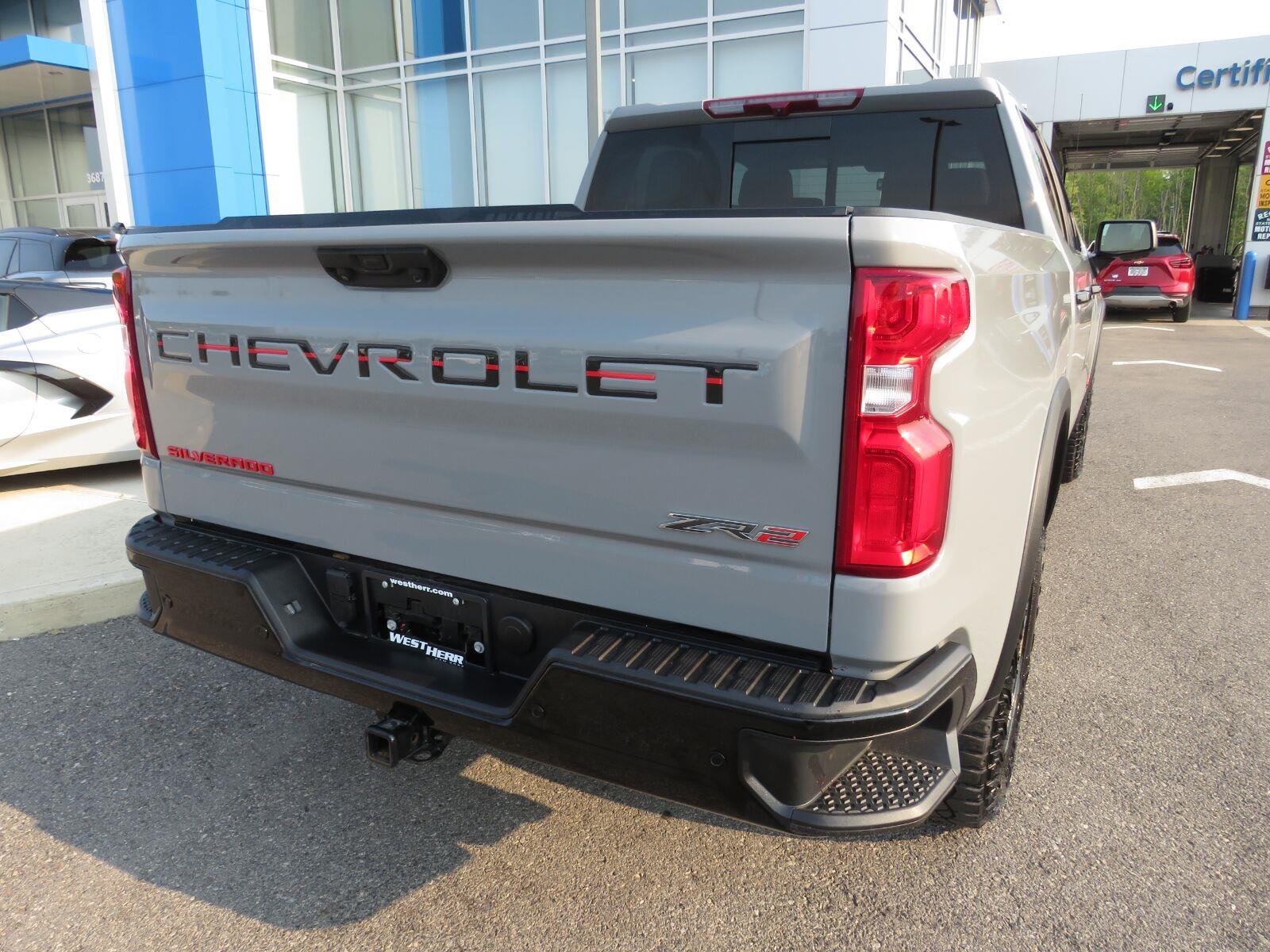 Used 2024 Slate Gray Metallic Chevrolet ZR2 image 8