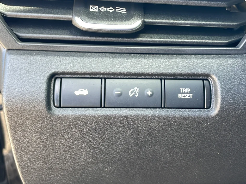 Used 2024 Black Nissan 2.5 SV image 27