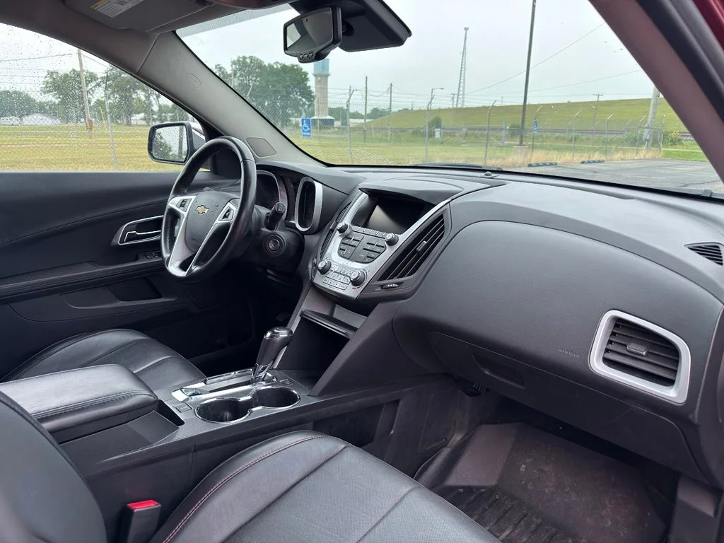Used 2017 Red Chevrolet Premier image 32