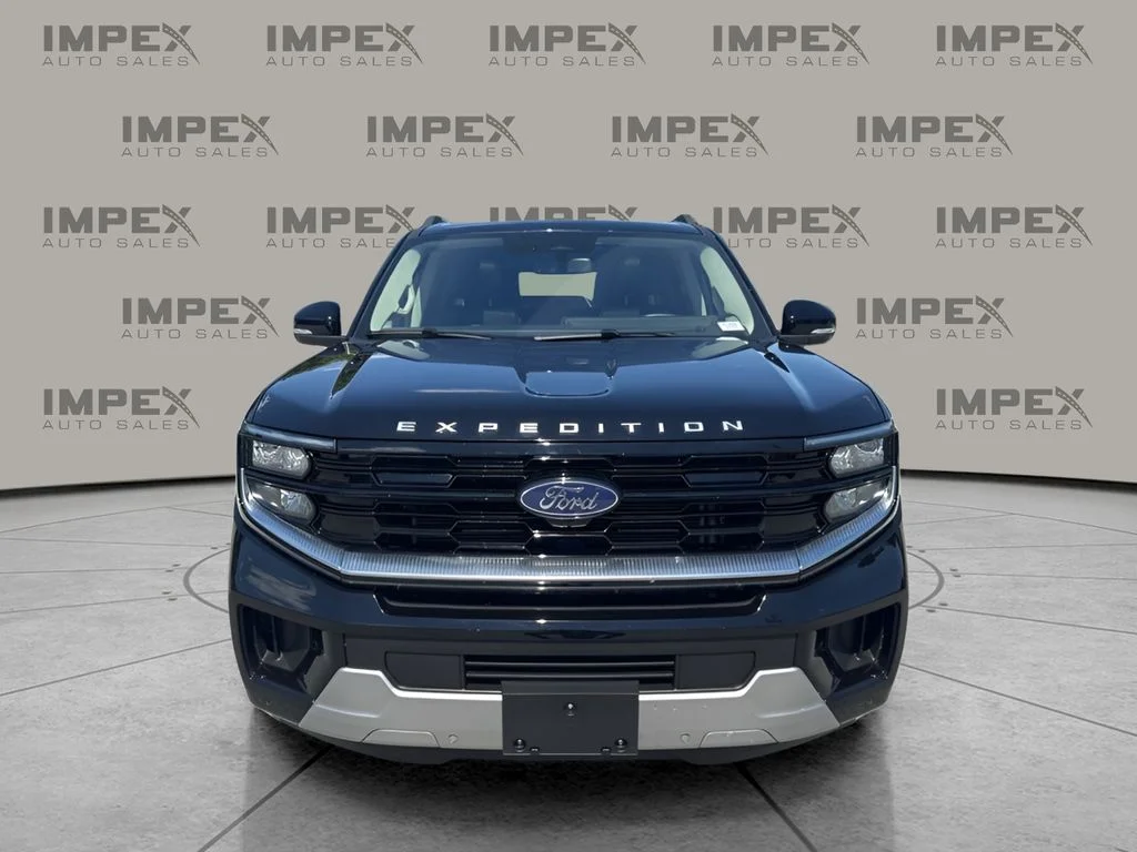 Used 2025 Black Ford Platinum image 8