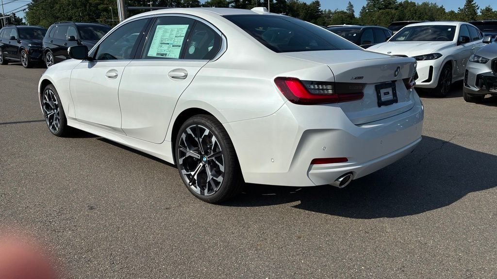 New 2026 Mineral White Metallic BMW 330i xDrive image 3