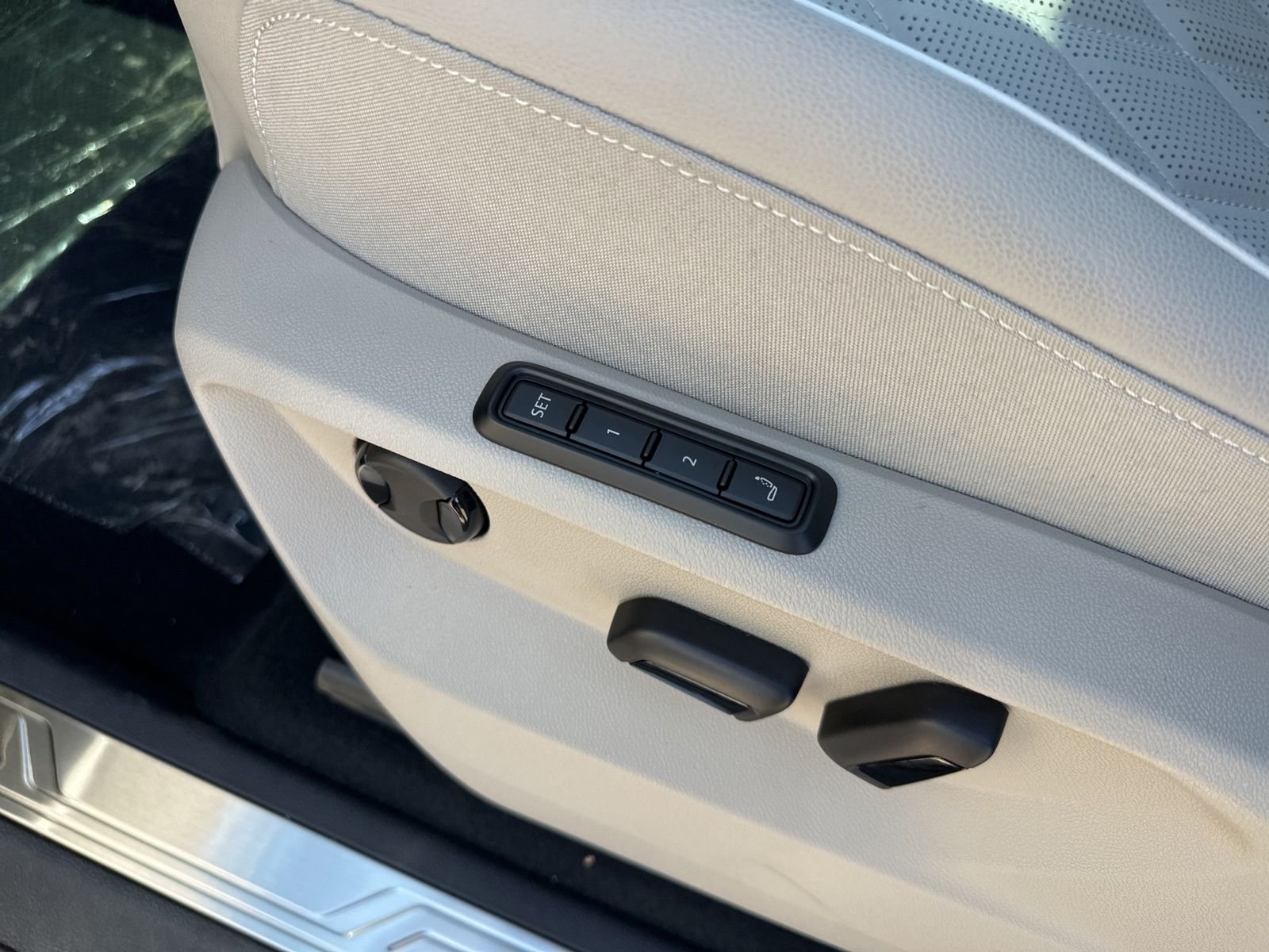 New 2026 Green Volkswagen 2.0T SEL Premium R-Line image 16