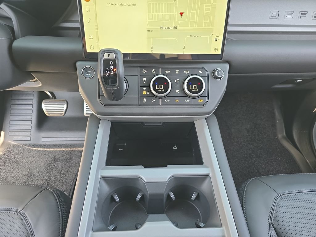 New 2026 Fuji White Land Rover V8 image 27