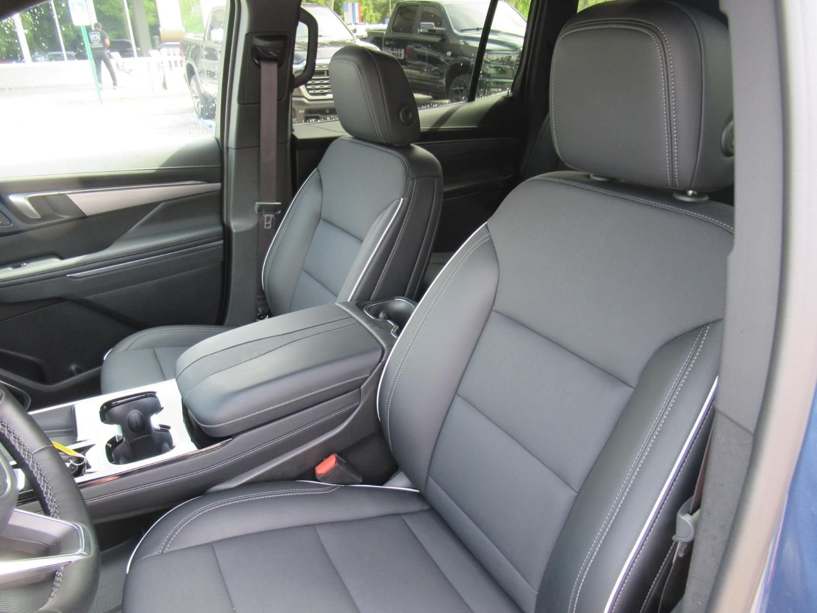 Used 2026 Blue Buick Preferred image 17