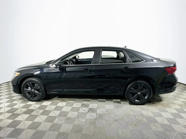 Certified Used 2023 Black Volkswagen 1.5T SE image 6