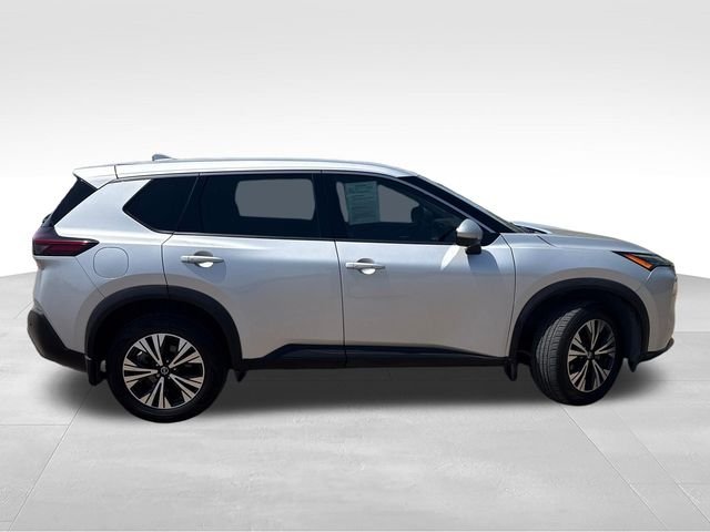 Used 2021 Silver Nissan SV image 9