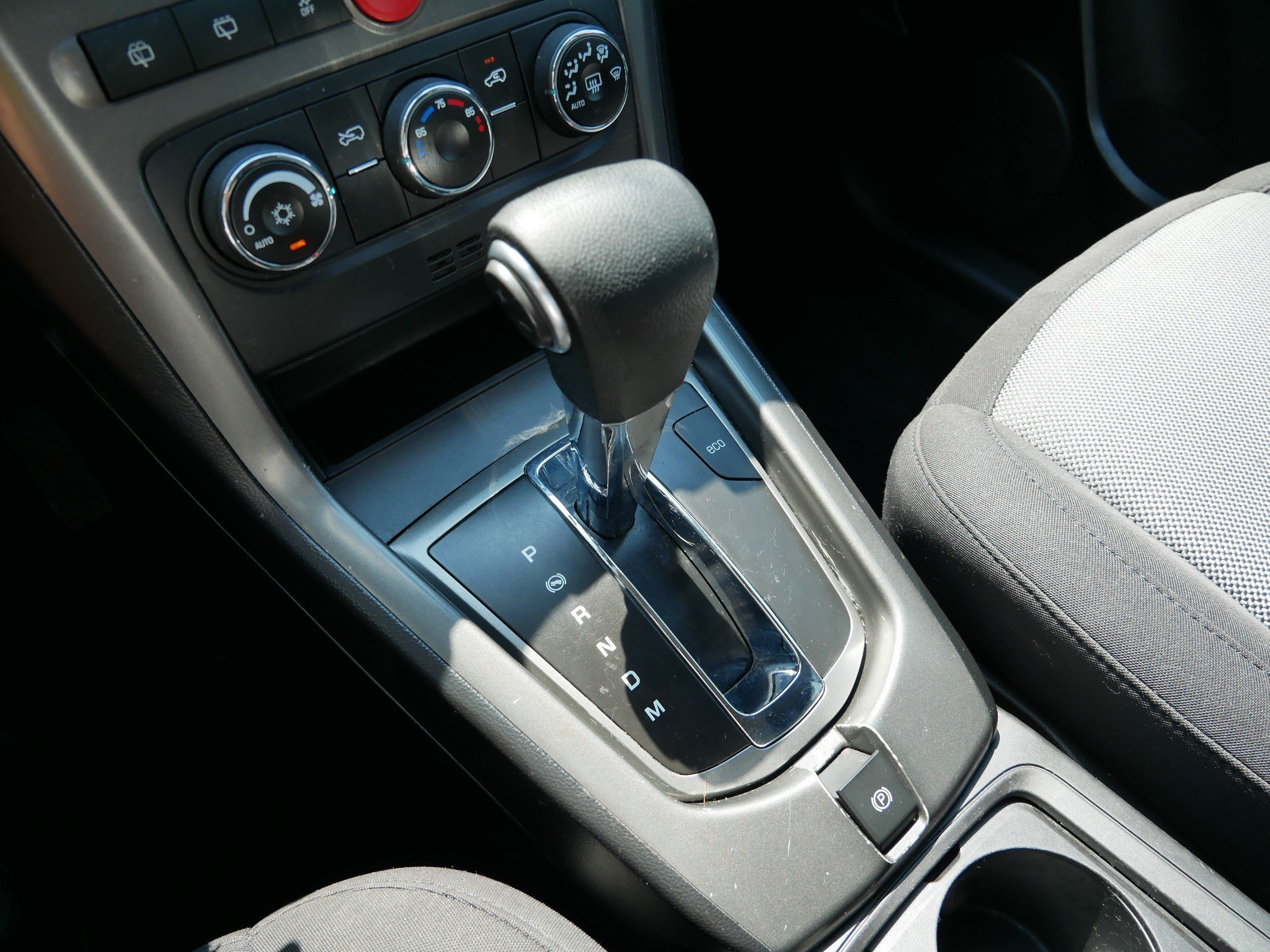 Used 2013 Cyber Gray Metallic Chevrolet LS image 23