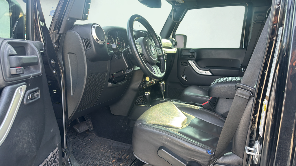 Used 2015 Black Jeep Unlimited Sahara image 15