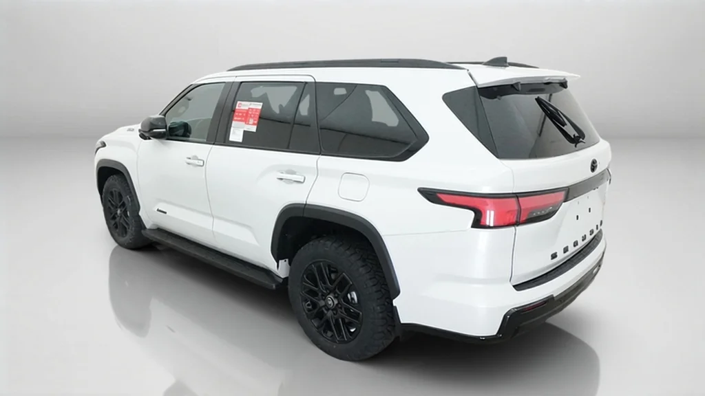 New 2026 Wind Chill Pearl Toyota Limited image 29