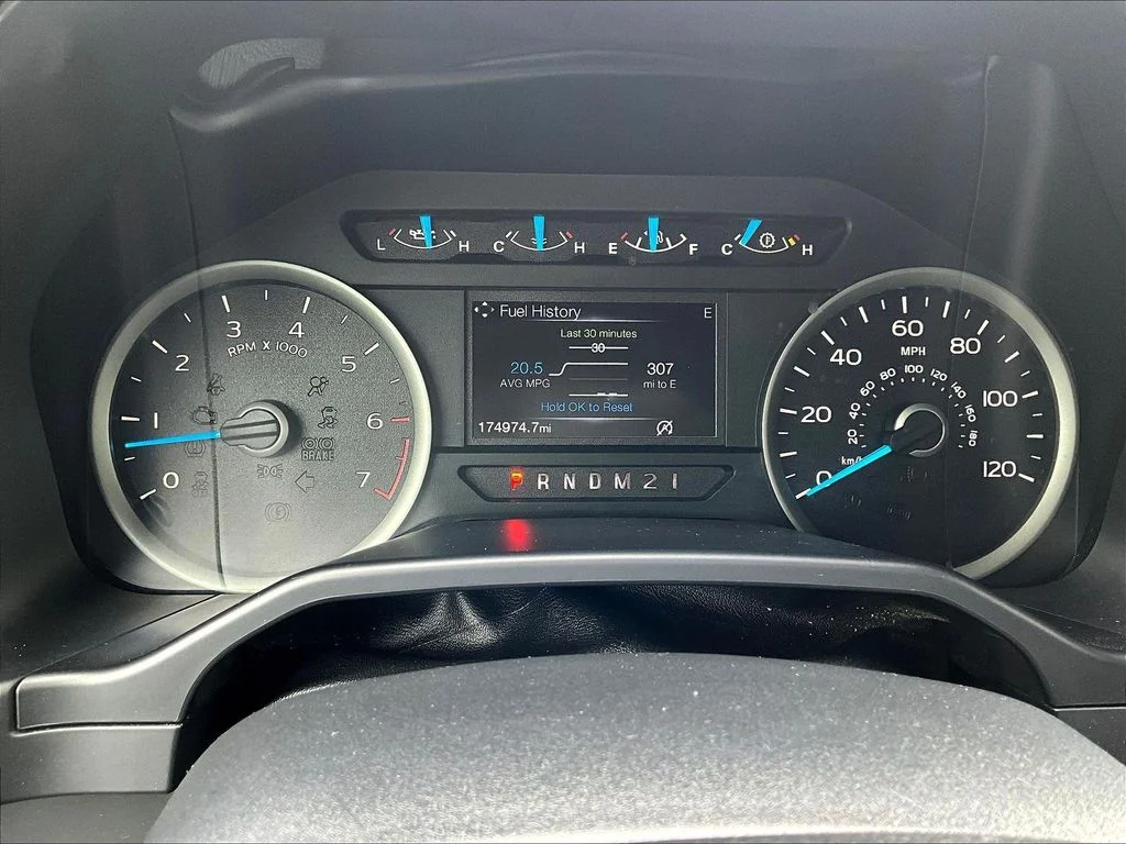 Used 2016 Blue Ford XLT image 16