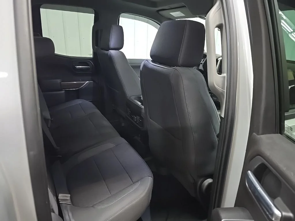 Used 2020 Silver Chevrolet RST image 17