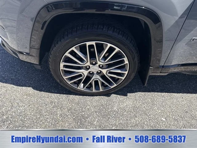 Used 2022 Gray Jeep Limited image 12