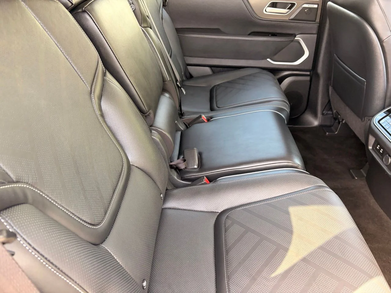 Certified Used 2026 Radiant White INFINITI Luxe image 14