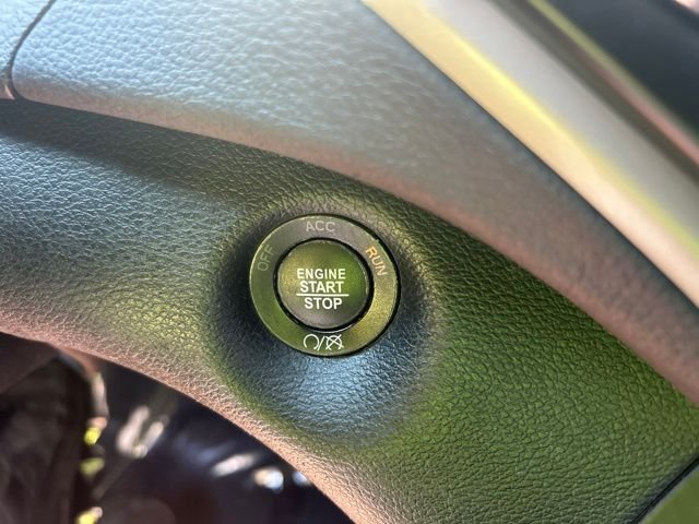 Used 2018 Gray Jeep Limited image 22