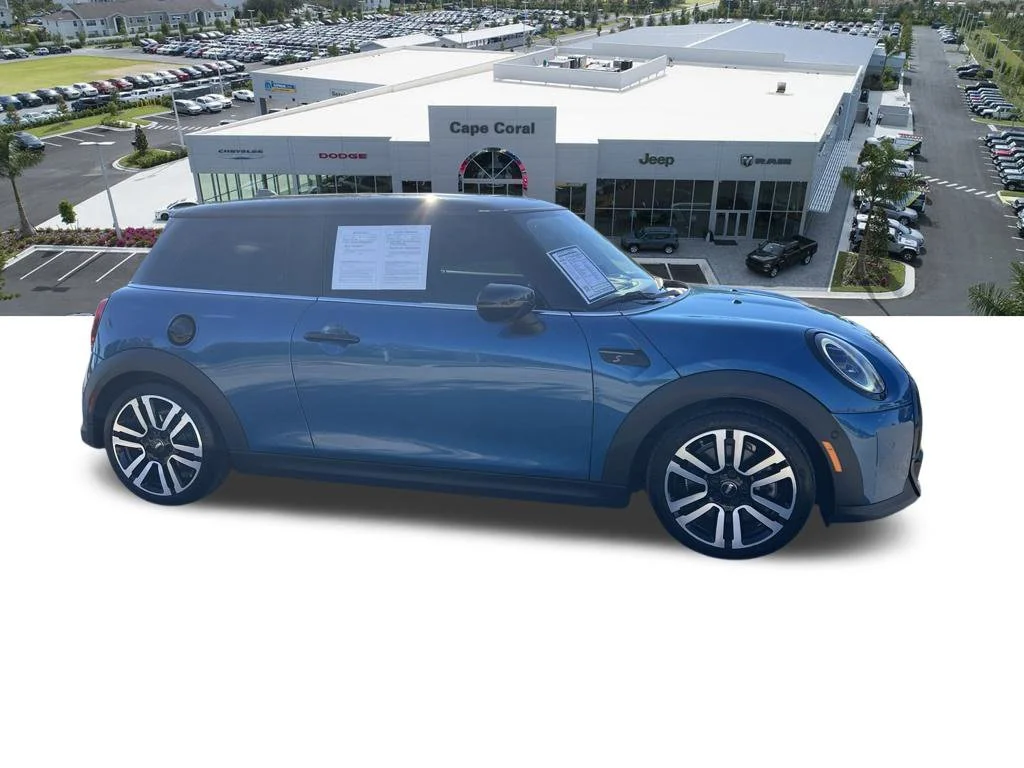 Used 2023 Blue MINI Base image 4