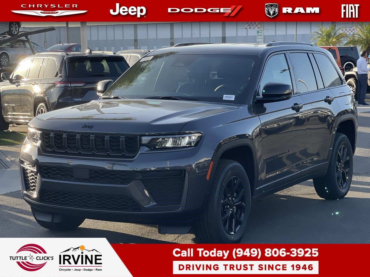 New 2026 Baltic Gray Metallic Clear-Coat Exterior Paint Jeep Laredo Altitude image 3