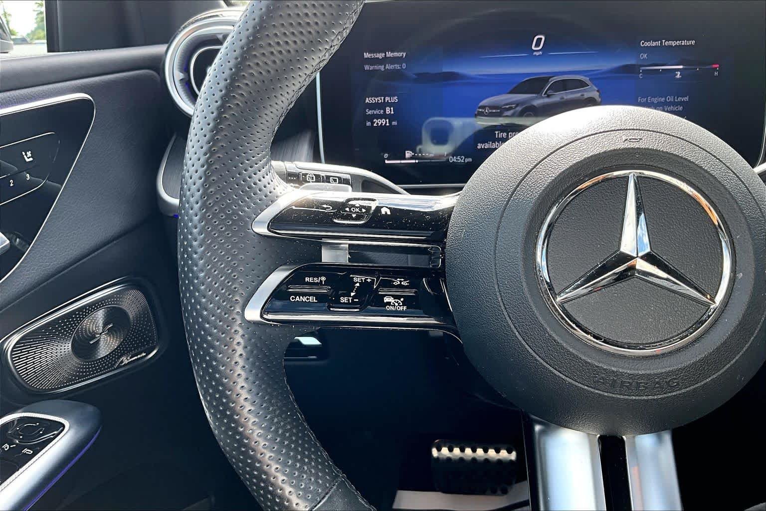 Used 2023 Starling Blue Metallic Mercedes-Benz GLC 300 image 24