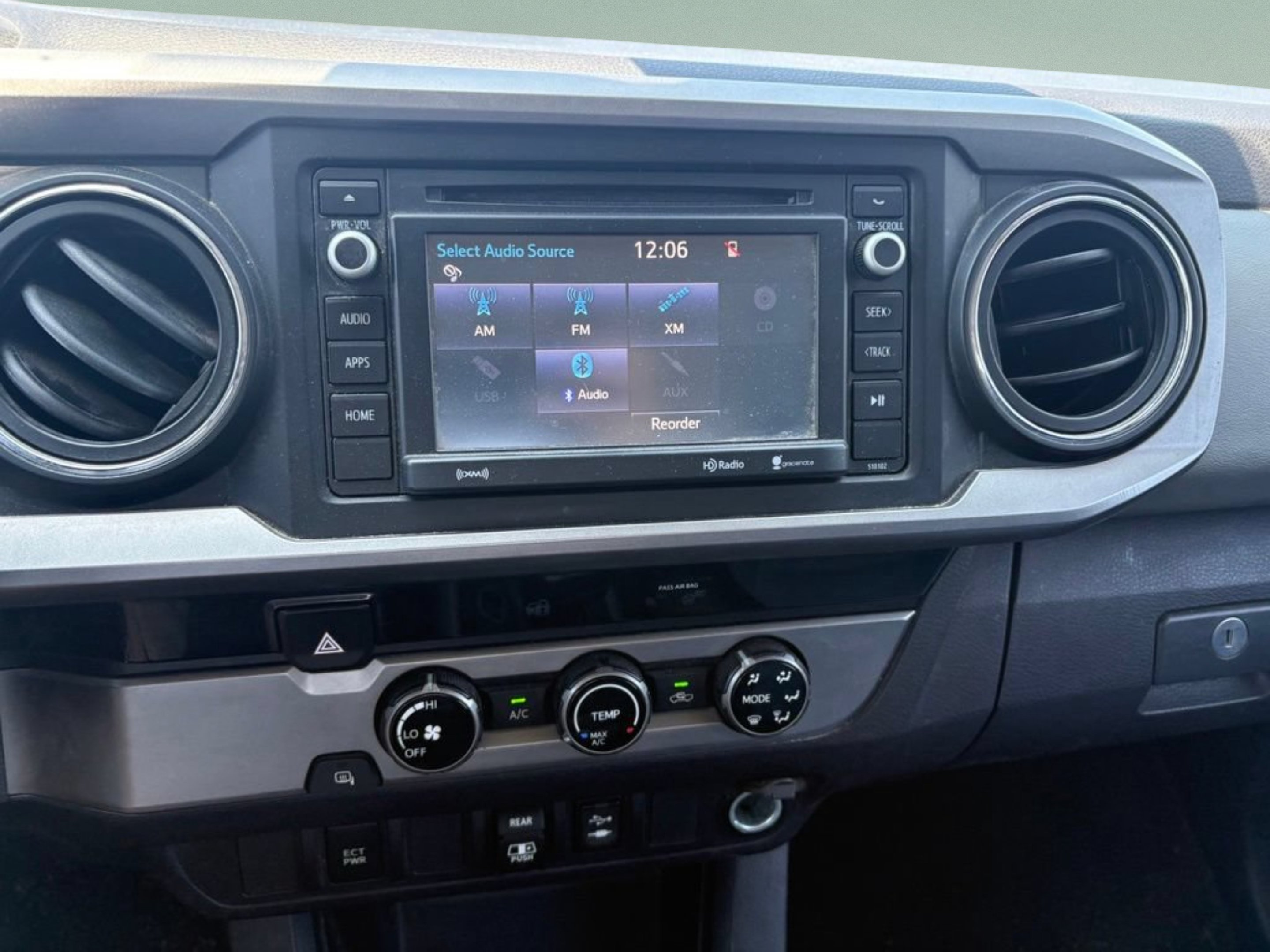 Used 2018 Super White Toyota SR5 image 16