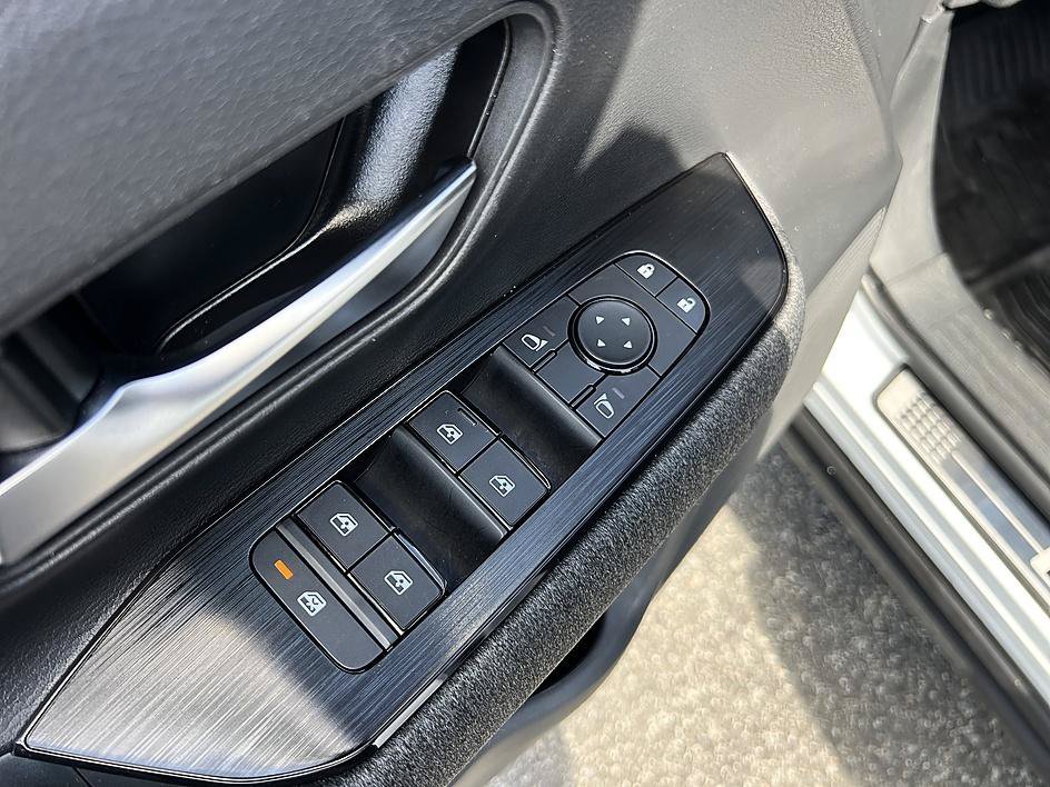 Used 2025 Fresh Powder Nissan SV image 20
