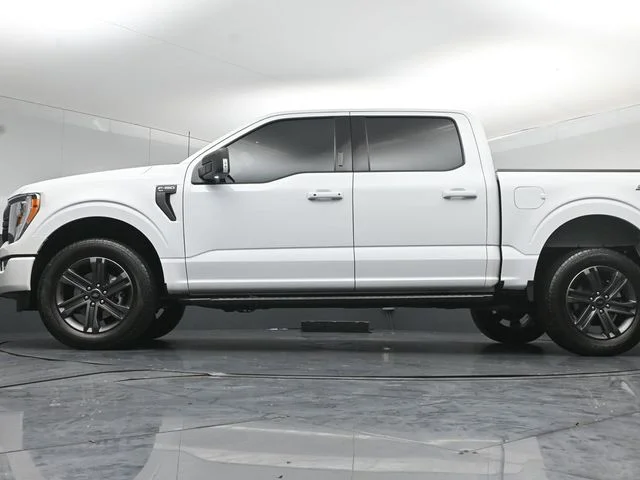 Certified Used 2023 Oxford White Ford XLT image 41