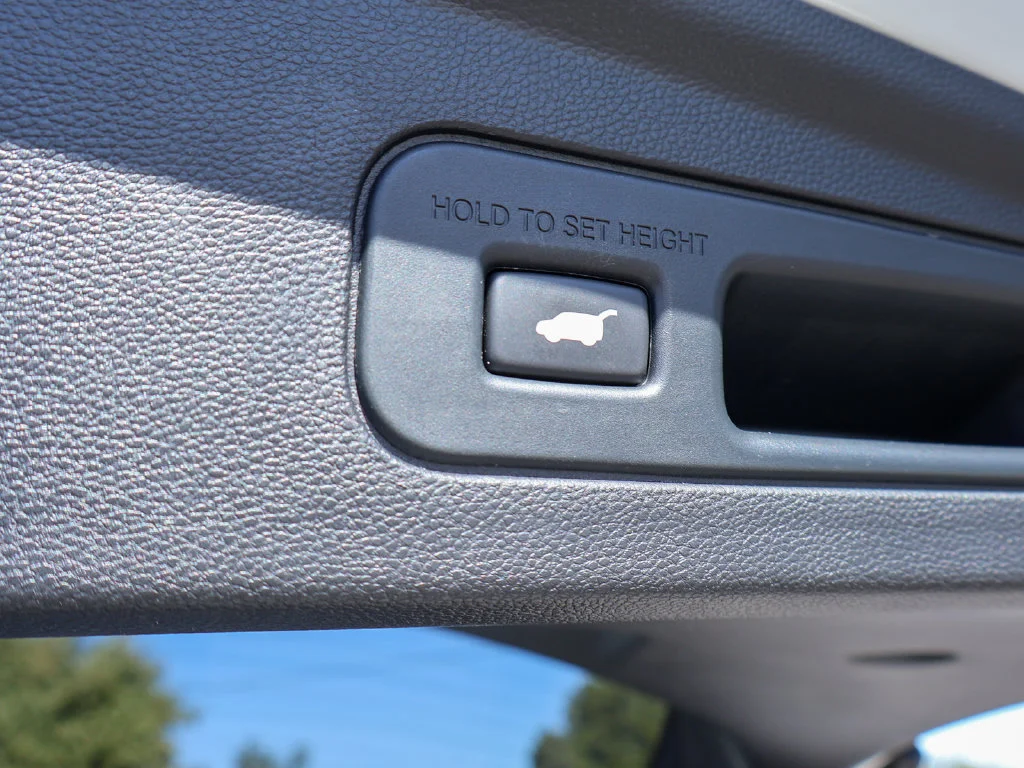 Used 2023 Platinum White Pearl Acura Advance image 33