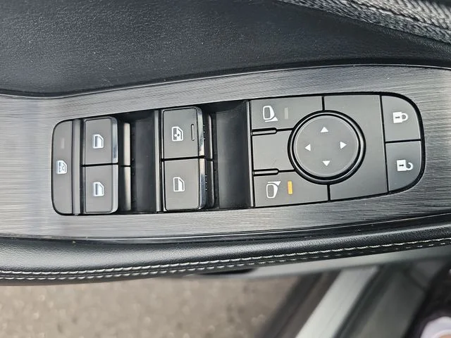 Used 2023 Gray Nissan SV image 25