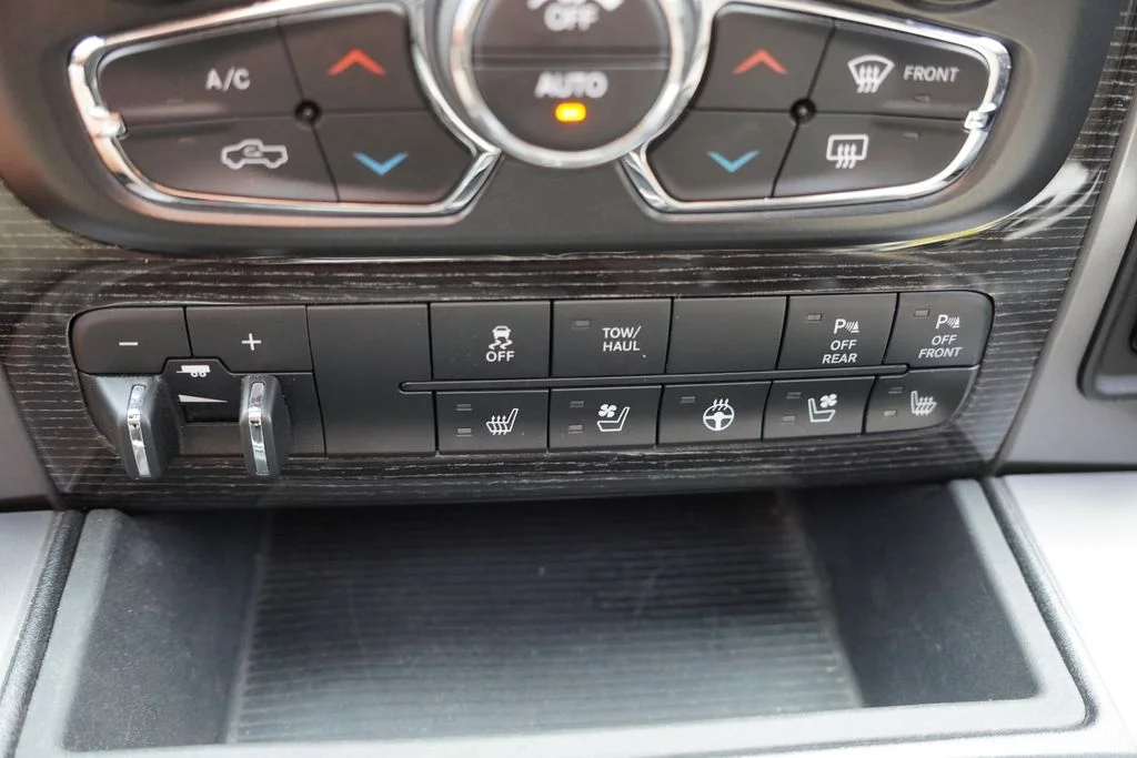 Used 2018 White Ram Laramie Longhorn image 8