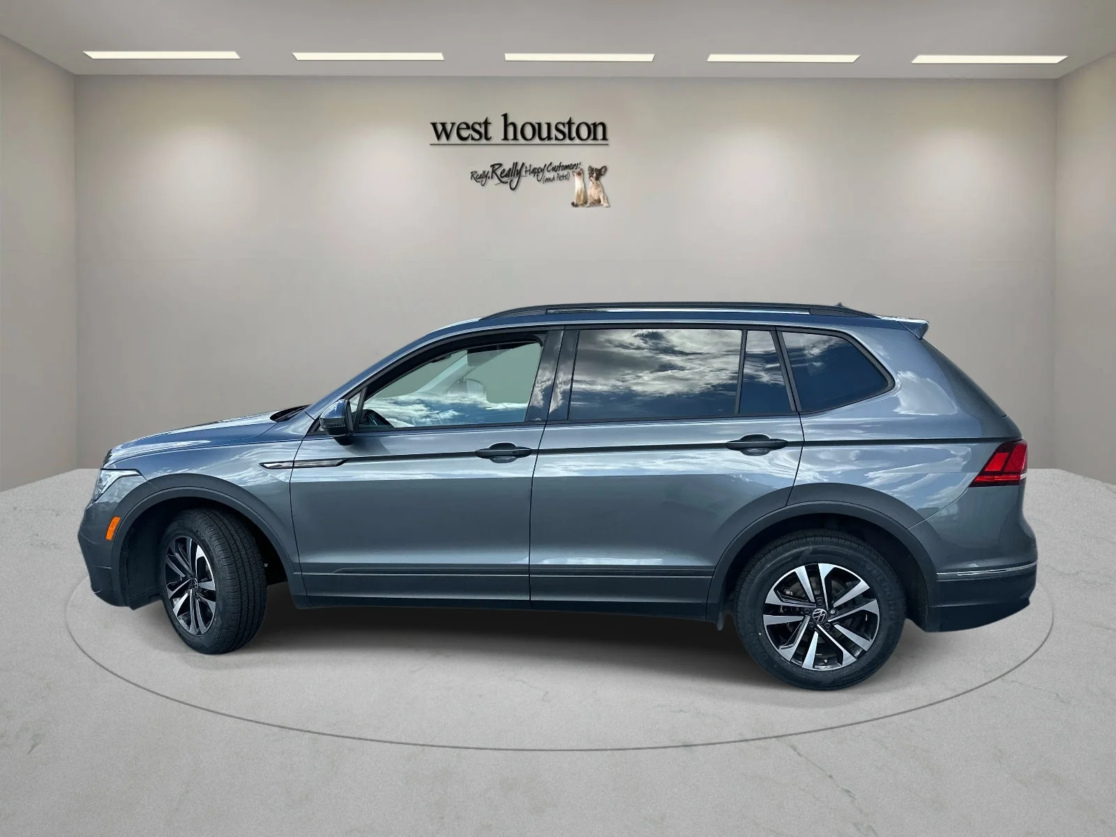 Used 2024 Gray Volkswagen S image 8
