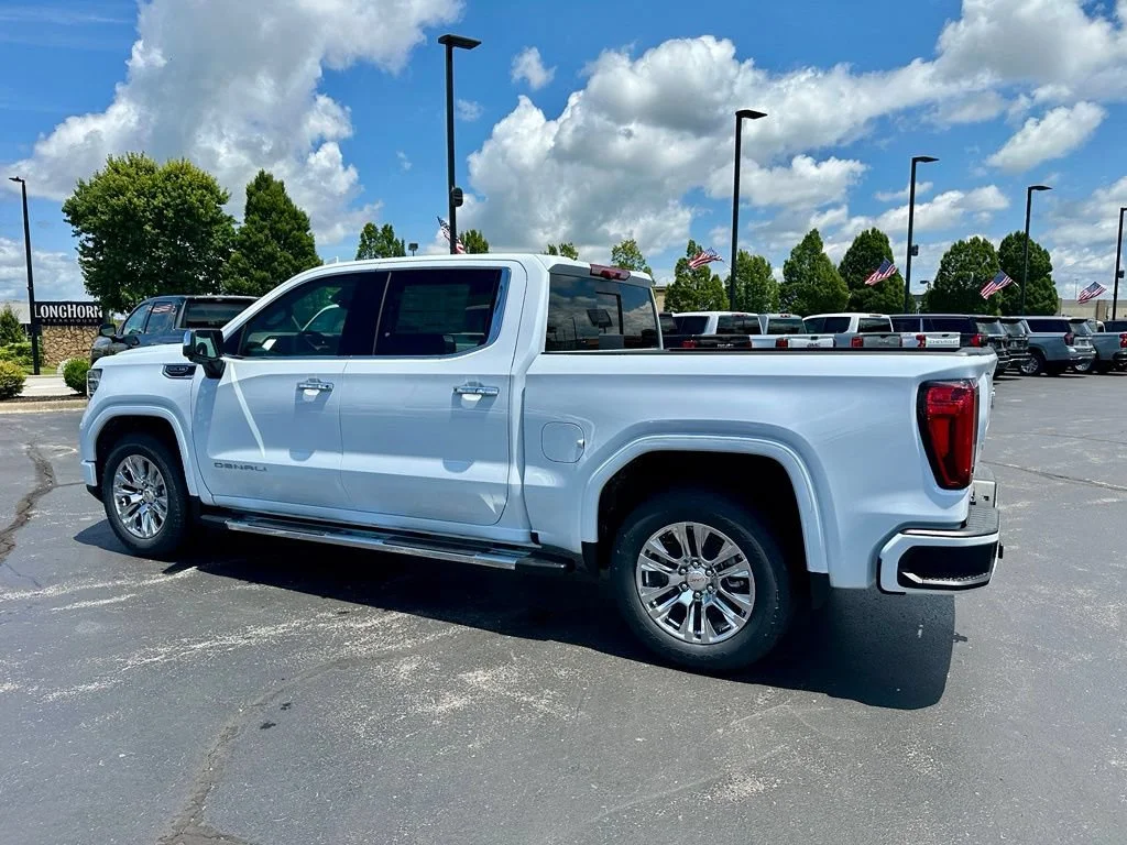 2026 GMC Sierra 1500 Denali - Photo 7