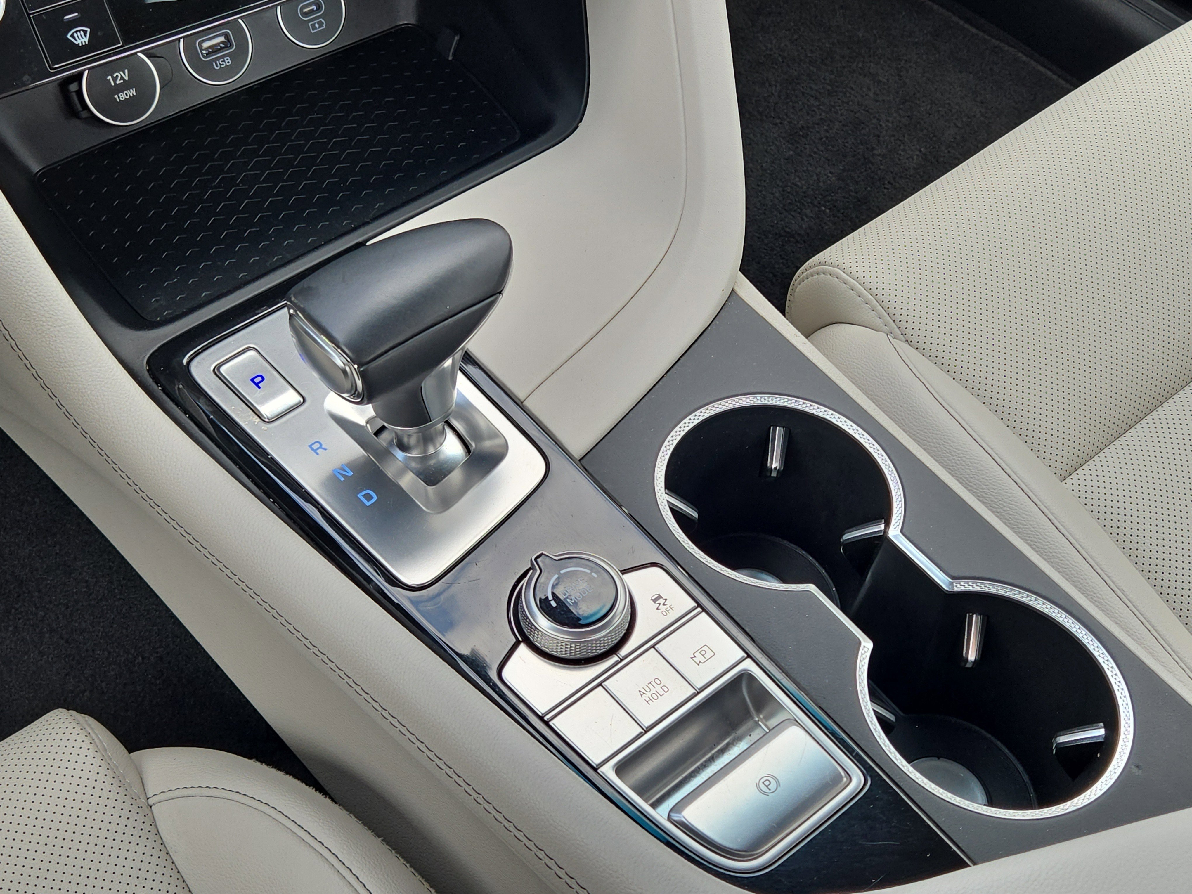 2025 GENESIS G70 Standard - Photo 30