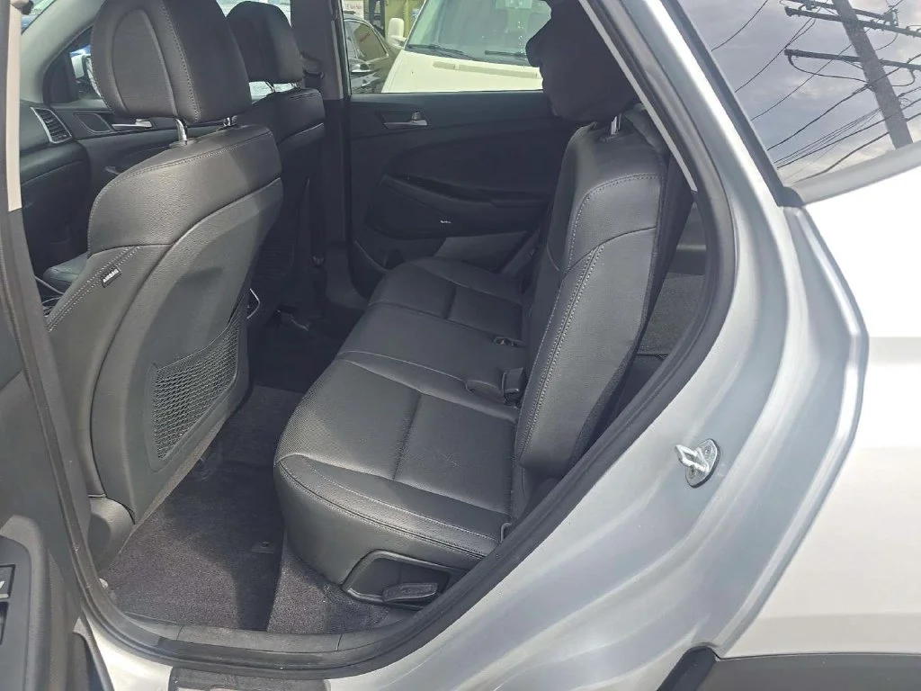 Used 2018 Silver Hyundai Limited image 5
