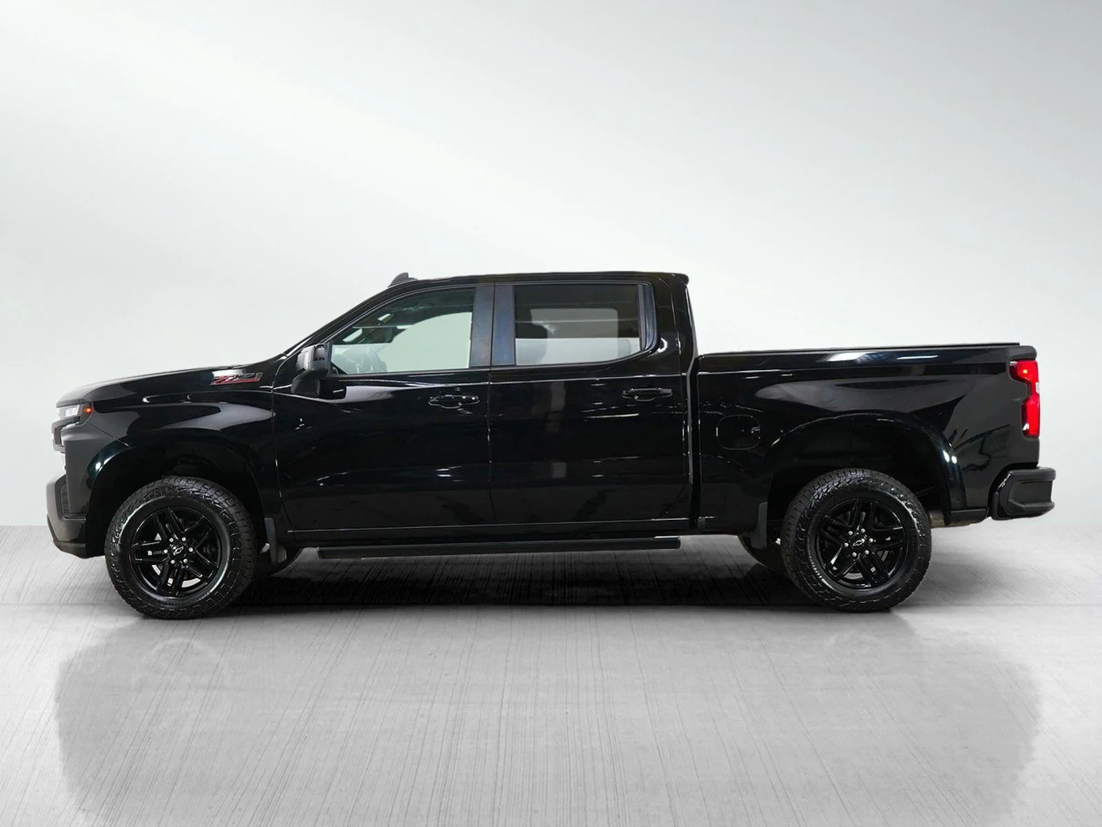 Used 2021 Chevrolet Silverado 1500 LT Trail Boss with VIN 1GCPYFEL9MZ151689 for sale in White Bear Lake, Minnesota