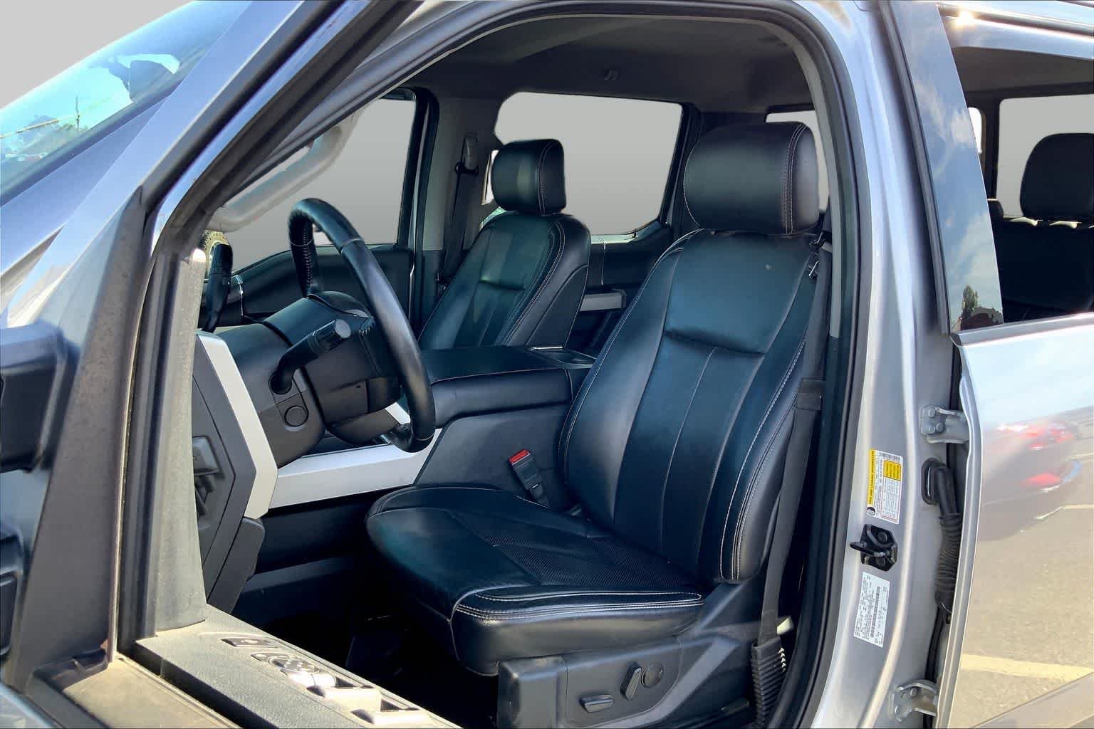 Used 2020 Iconic Silver Metallic Ford LARIAT image 8