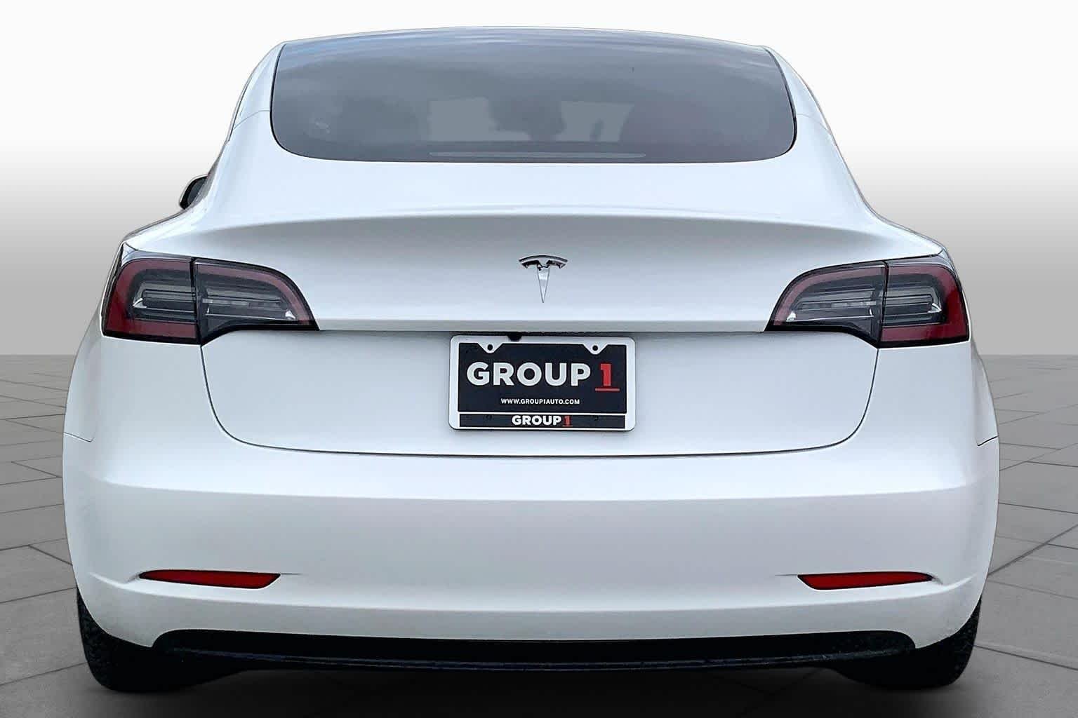 Used 2023 Pearl White Multi-Coat Tesla  image 4